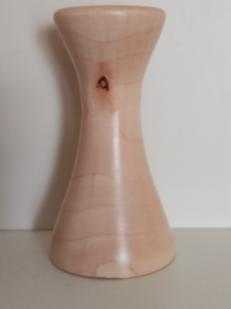 Picture of a conic shaped bud vase.